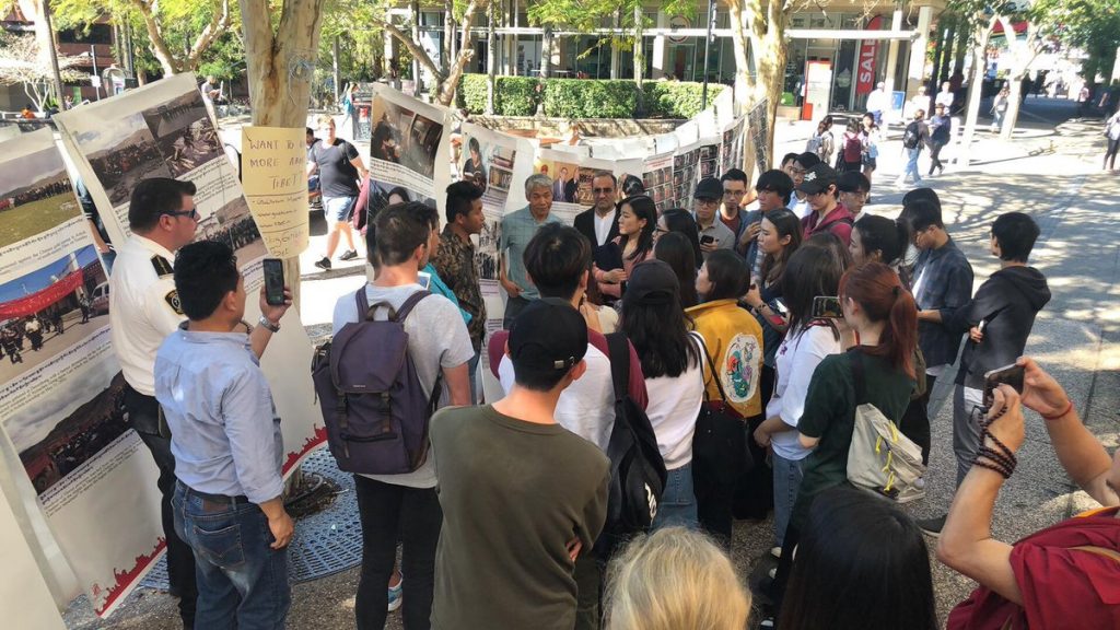 Chinese students at University of Queensland objecting to Gu-Chu-Sum photo exhibition on Tibet
