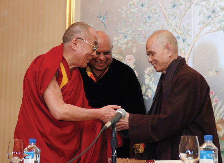 Dalai Lama mourns the death of Zen master Thich Nhat Hanh - Phayul