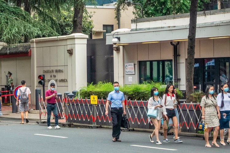 China orders the closure of the US consulate in Chengdu on Friday (Photo- NY Times)